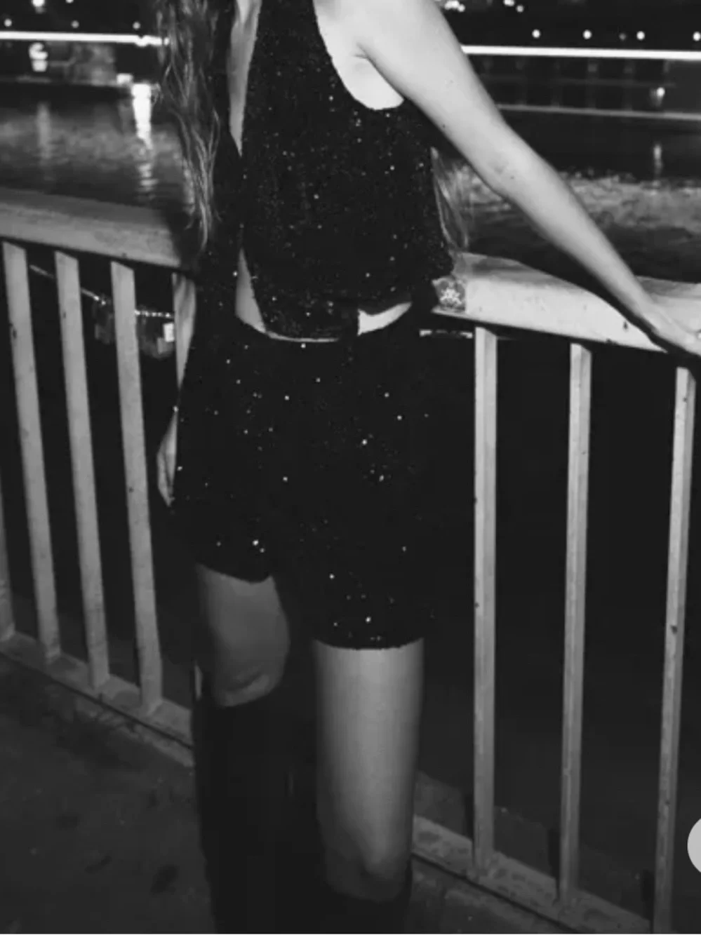 Zara sequin black shorts Xs‎